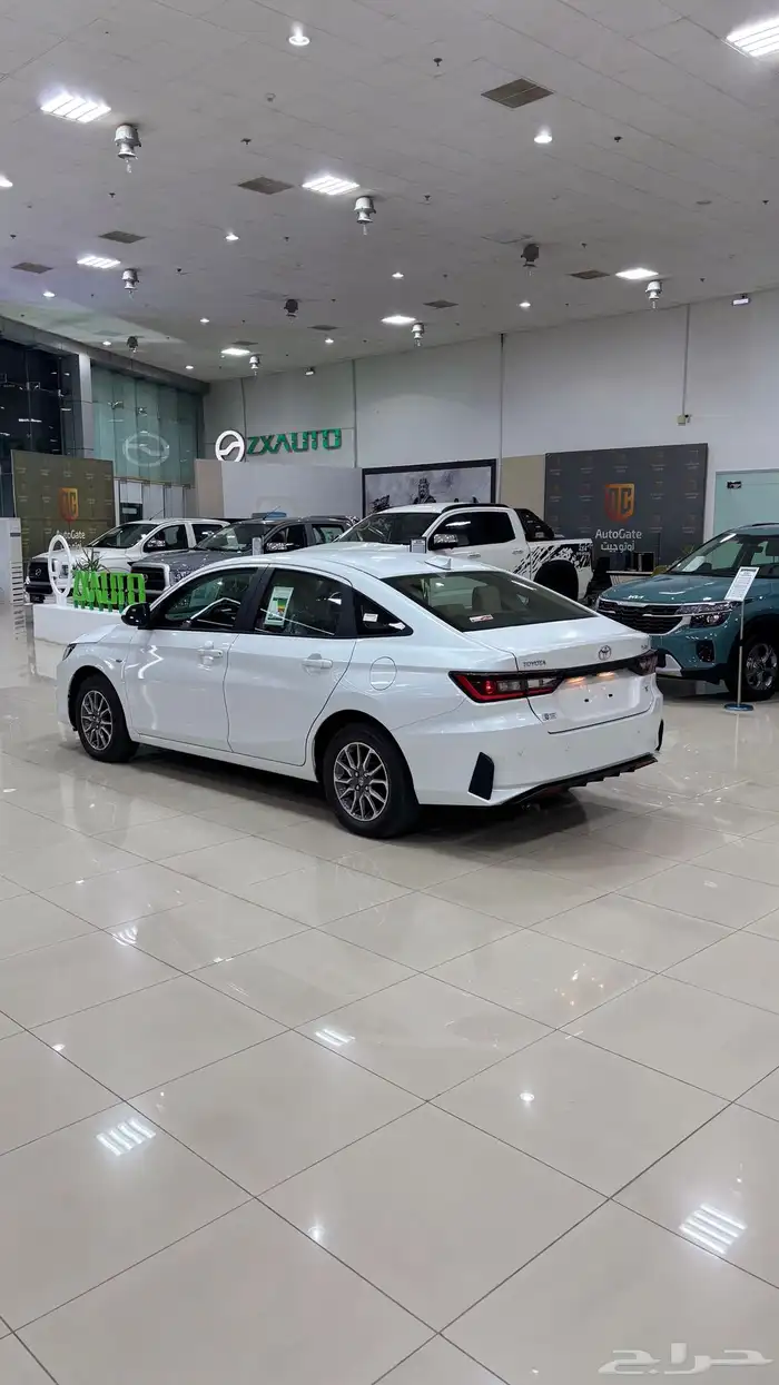 تويوتا يارس y استاندر 2026 6