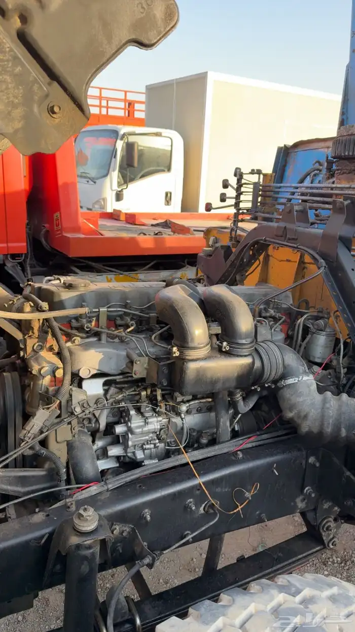 لوري ايسوزو 8 مسمار FSR موديل 2005 كرين 19