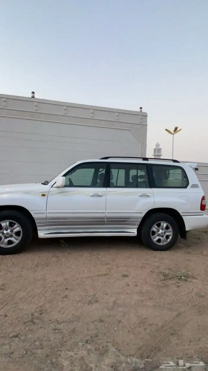 لاندكروزر 206 9