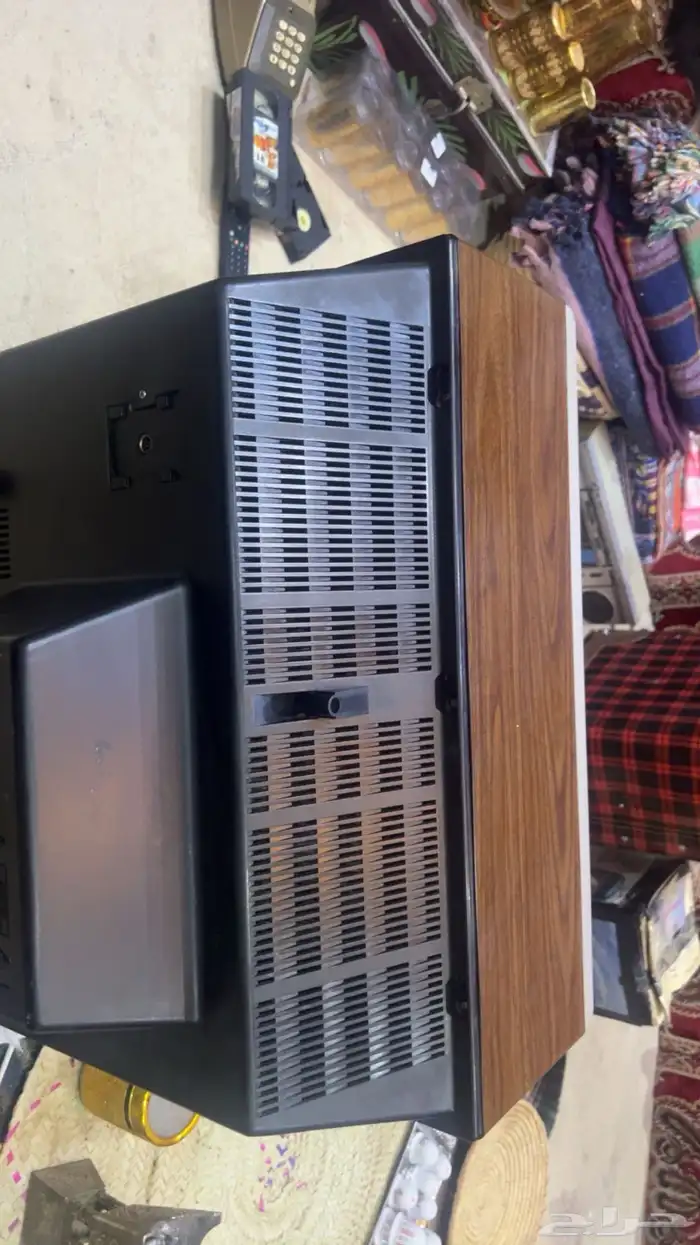 تلفزيون قديم خشبي 0