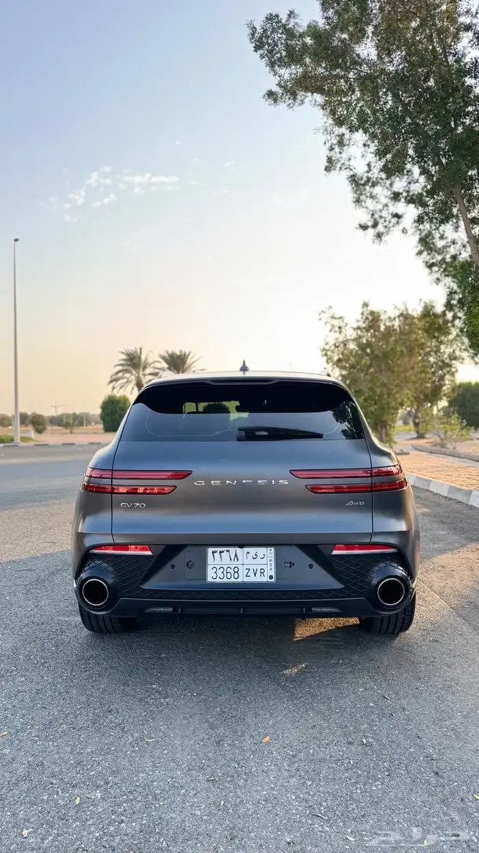 2023 جينيسس GV70 Sport 8