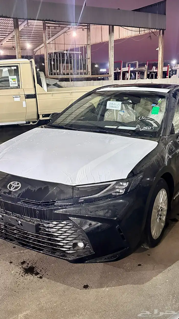 تويوتا . كامري ( 2025 ) لوحات LE 1