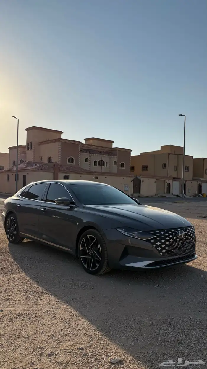 هيونداي ازيرا 2022 8