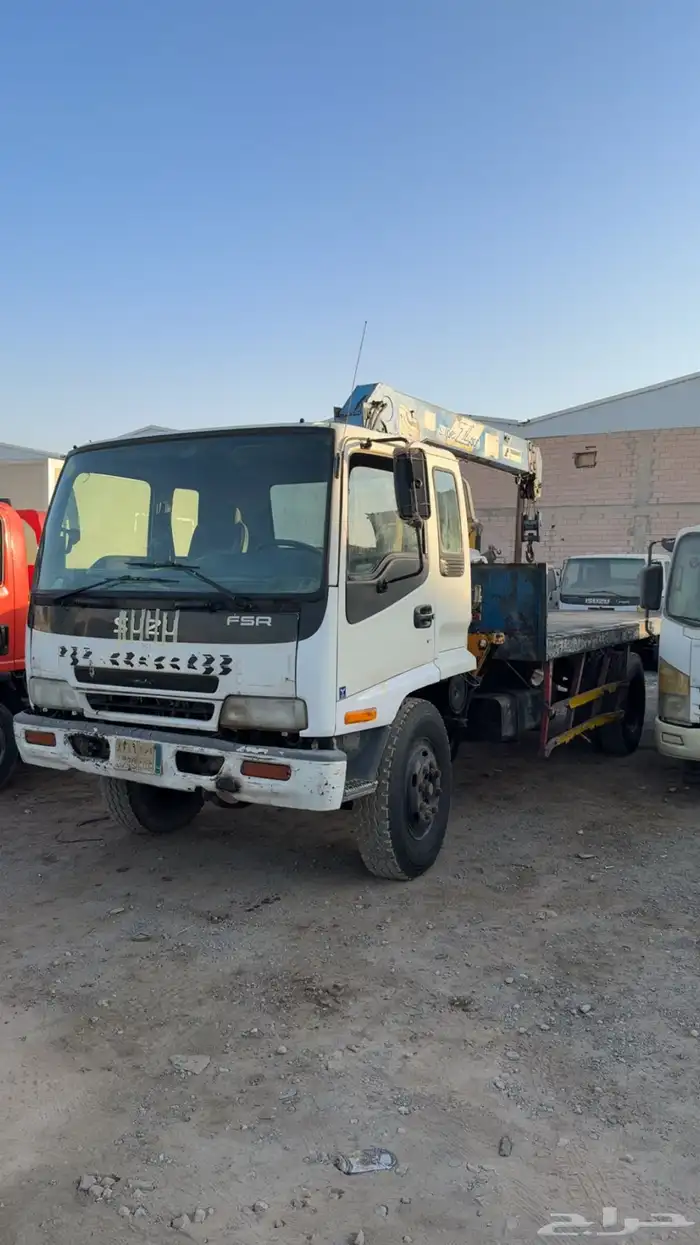 لوري ايسوزو 8 مسمار FSR موديل 2005 كرين 1