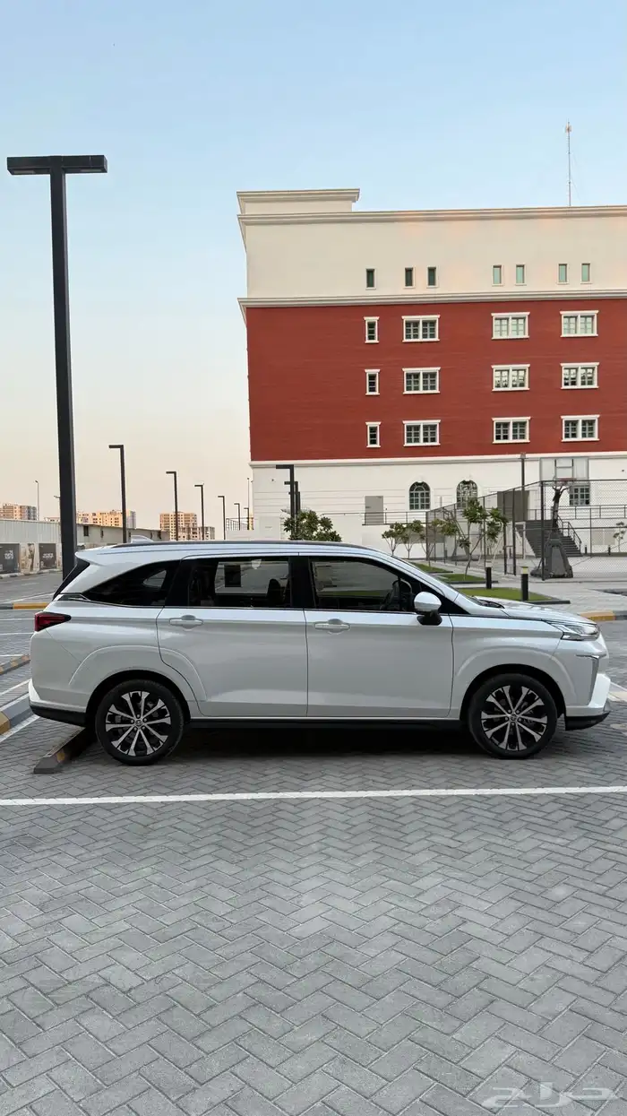 للبيع فيلوز 2024 فل كامل 7