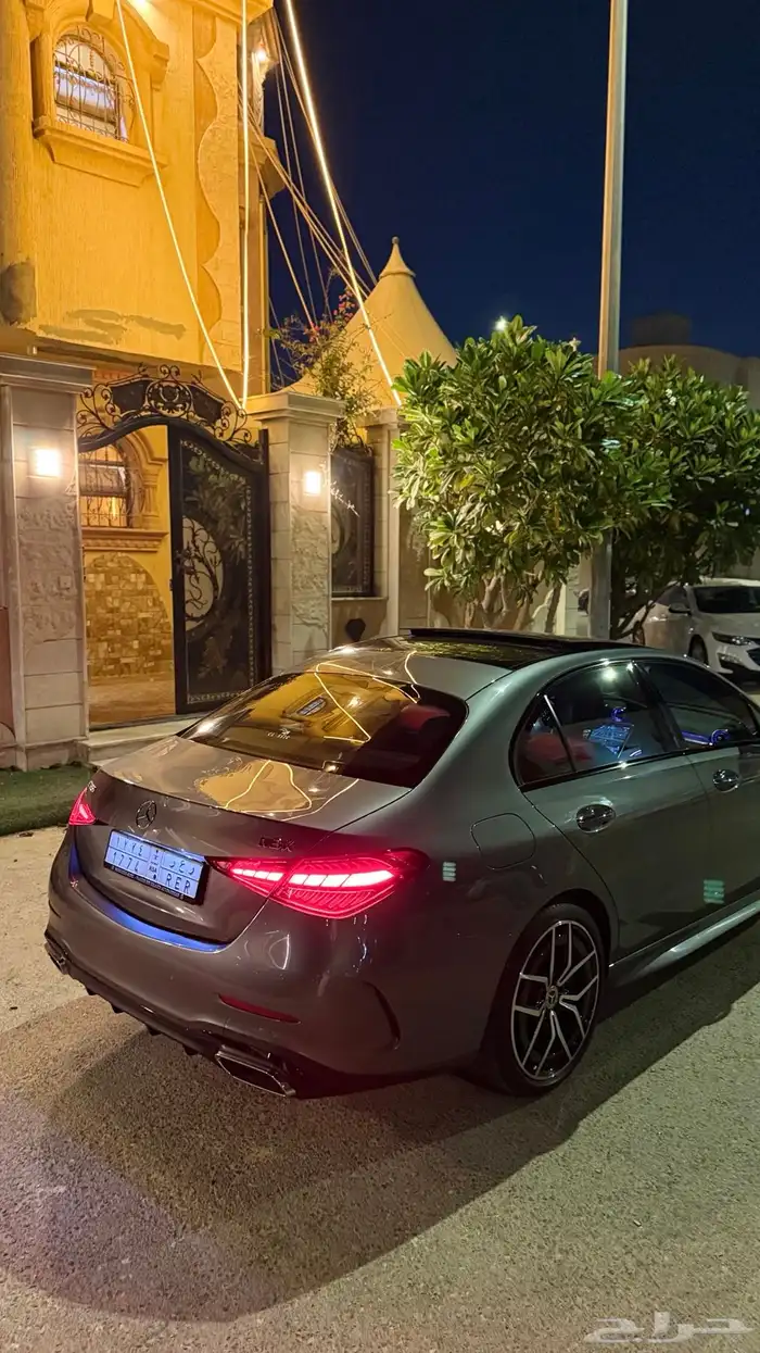 مرسيدس c300 مديل2023 ممشى17الف قابل لزيادة 15
