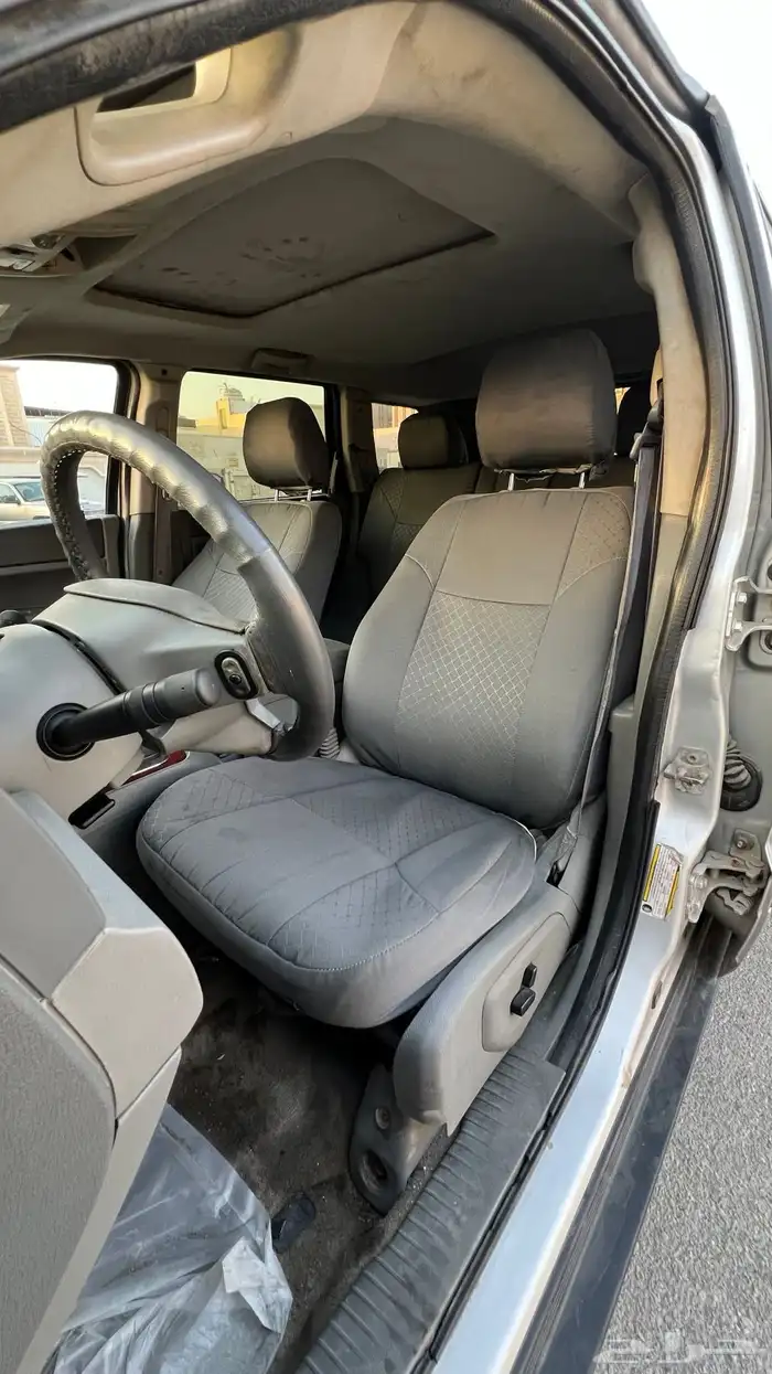 جيب قراند شروكي ليمتد موديل 2006 15