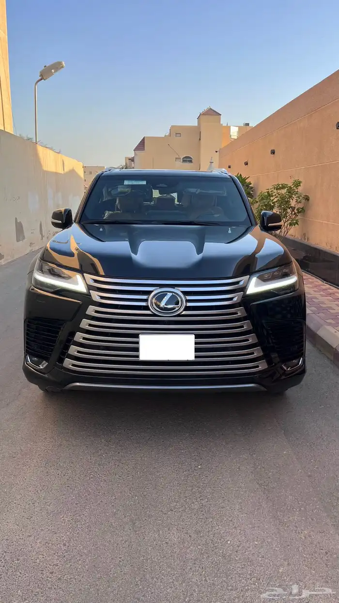 لكزس 2025 سعودي BB شرط ولله الحمد 0