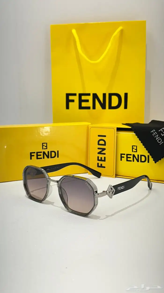 جديدنا للنظارات الشمسية الرجالية والنسائية الماركة 47