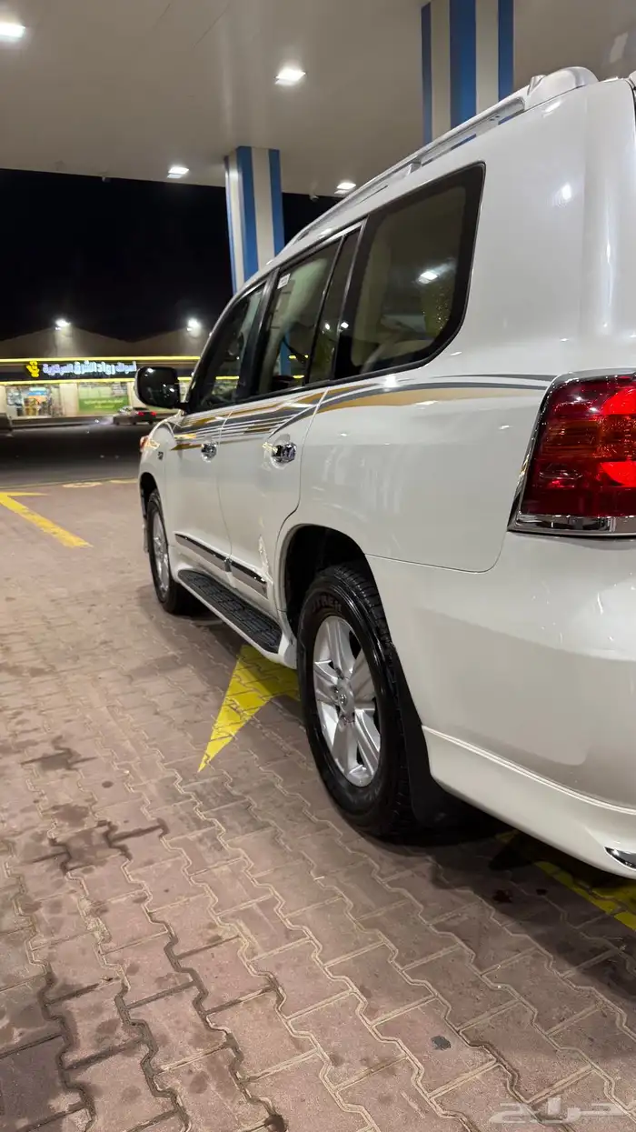 في اكس ار لاندكروزر 2015 1