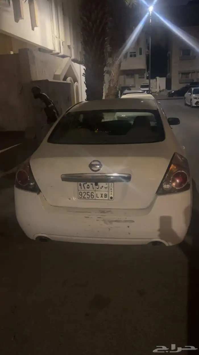 نيسان التيما 2010 1
