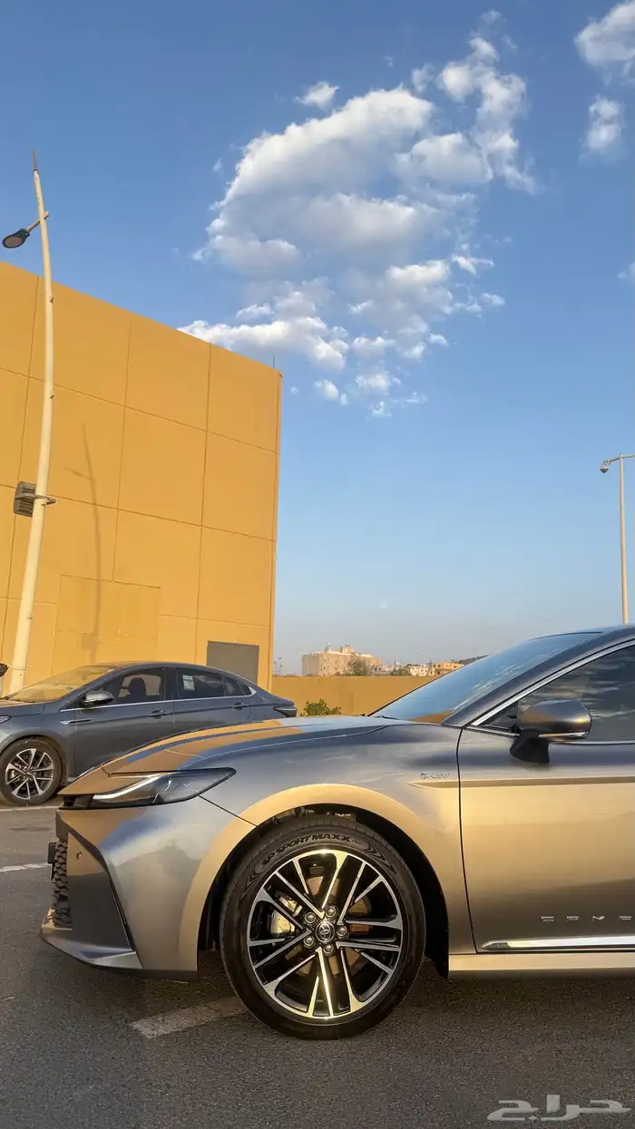 كامري LE تيتانيوم هايبرد 2025 5