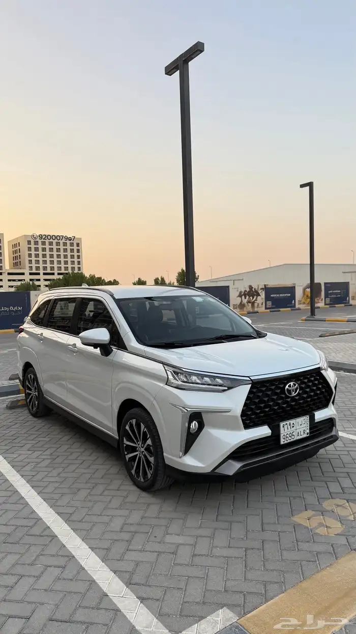 للبيع فيلوز 2024 فل كامل 10