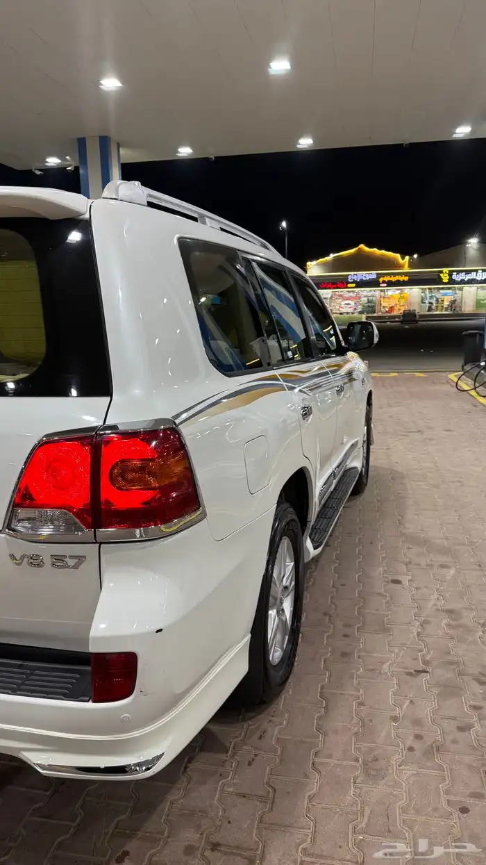 في اكس ار لاندكروزر 2015 0