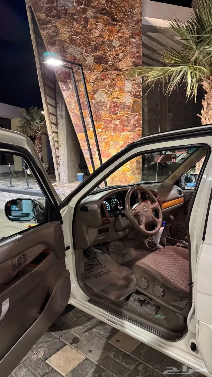 باثفندر 2004 فل كامل ابيض بدي بلد ماشي 220 الف قابل للزياده 10