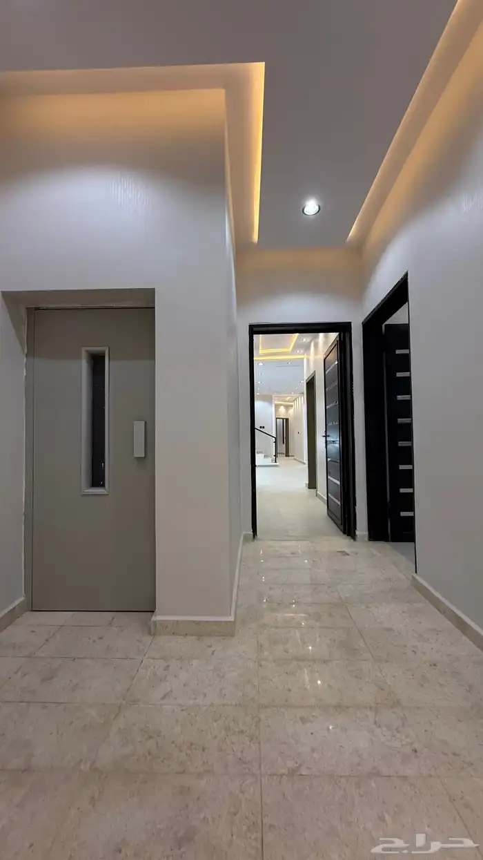 للبيع روف علوى بسعر 650 الف خميس مشيط 9