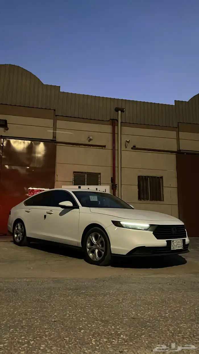 هوندا اكورد2023 3