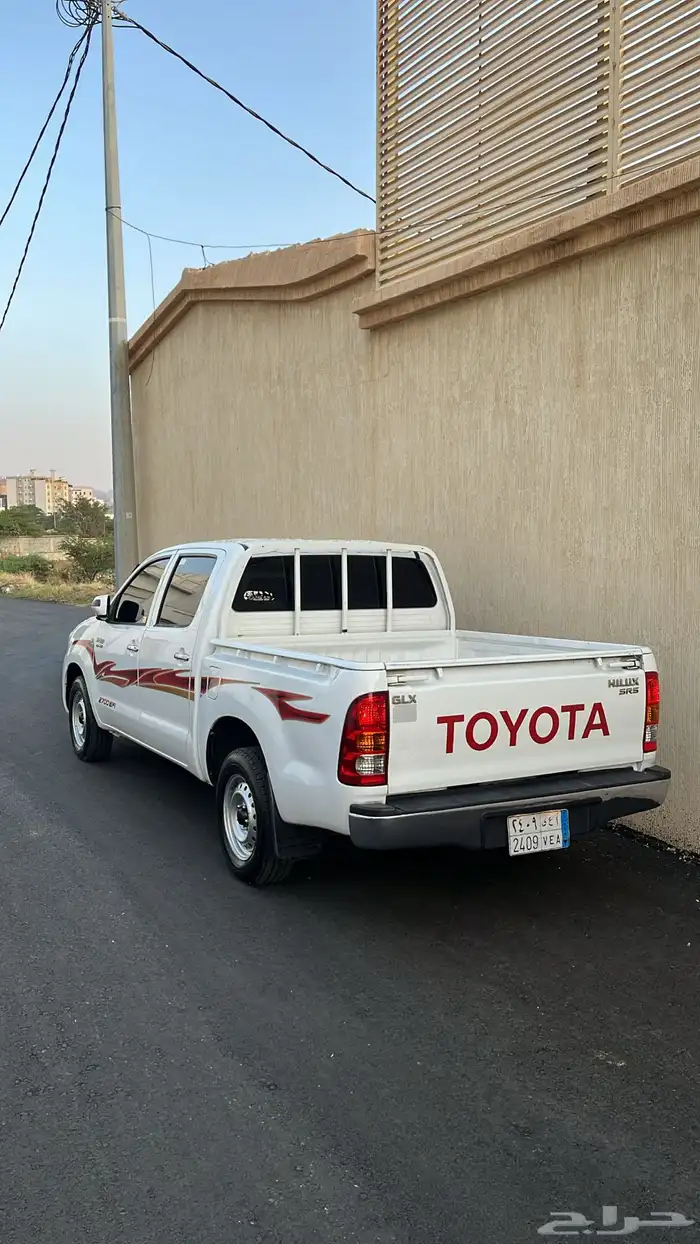 هايلكس 2011GLXغمارتين 5