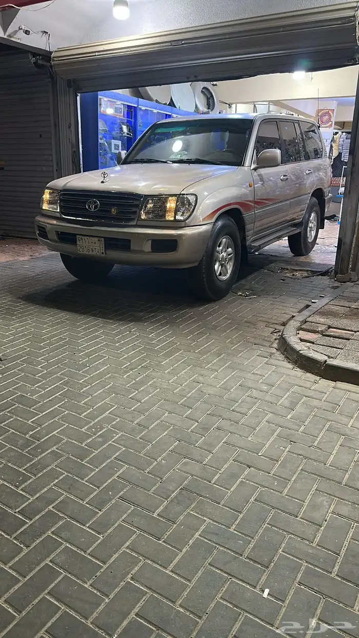 صالون لاند كروزر GXR 2003 2