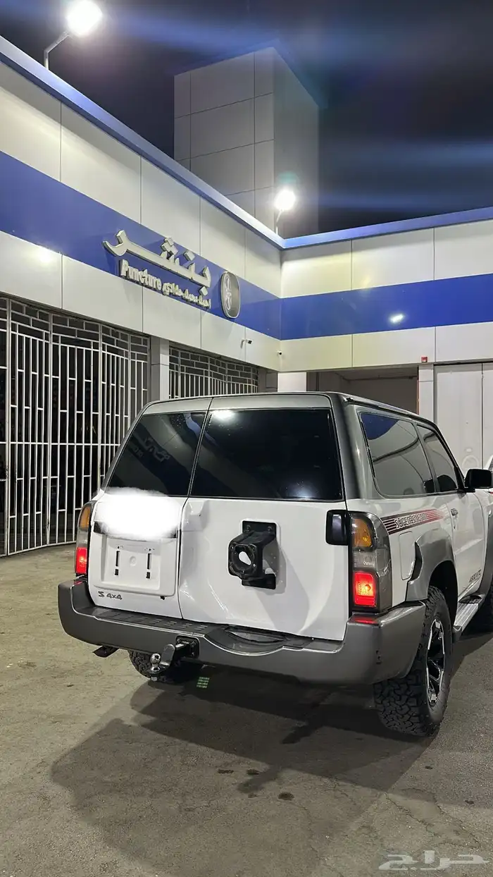 نيسان 1