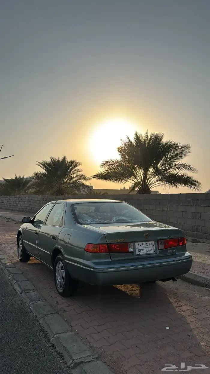 كامري 2002 تحمل لوحة مميزه 1