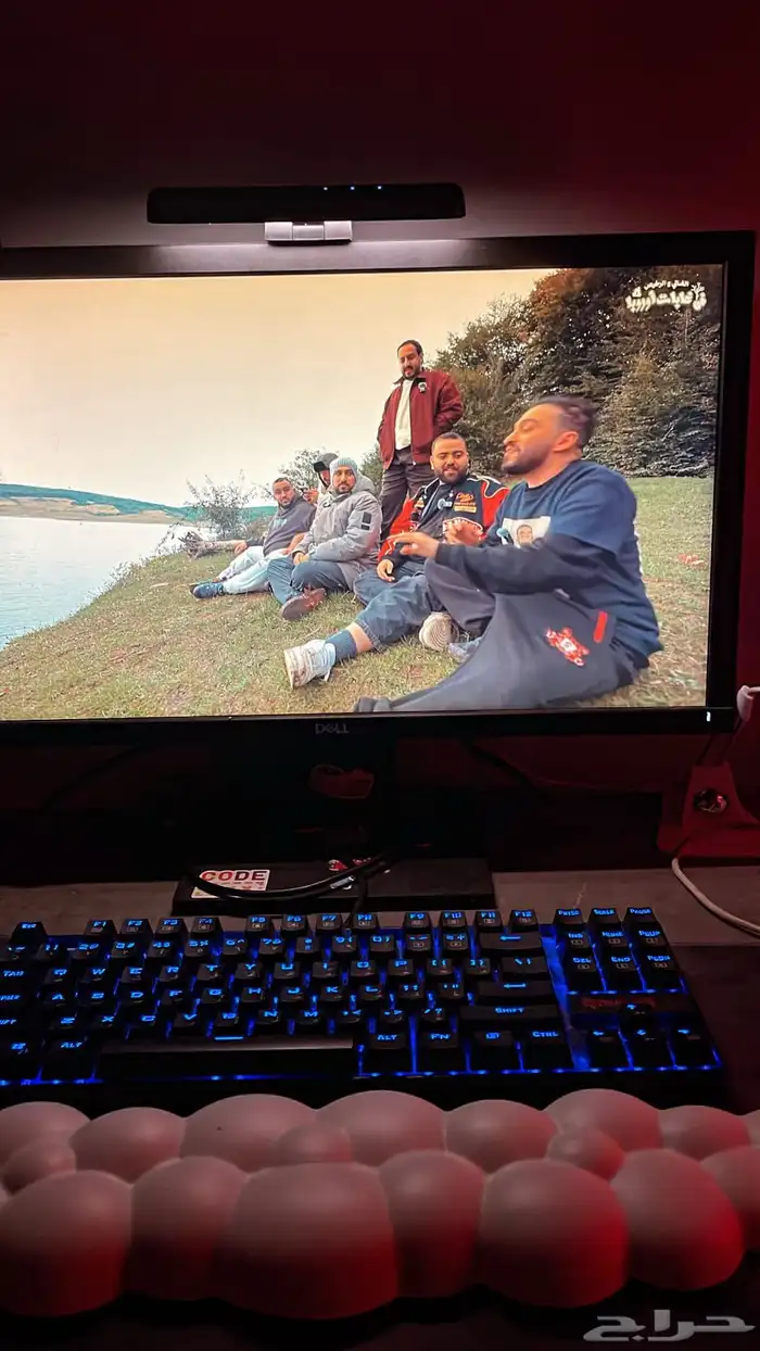 شاشة بيسي او سوني من ديل 0