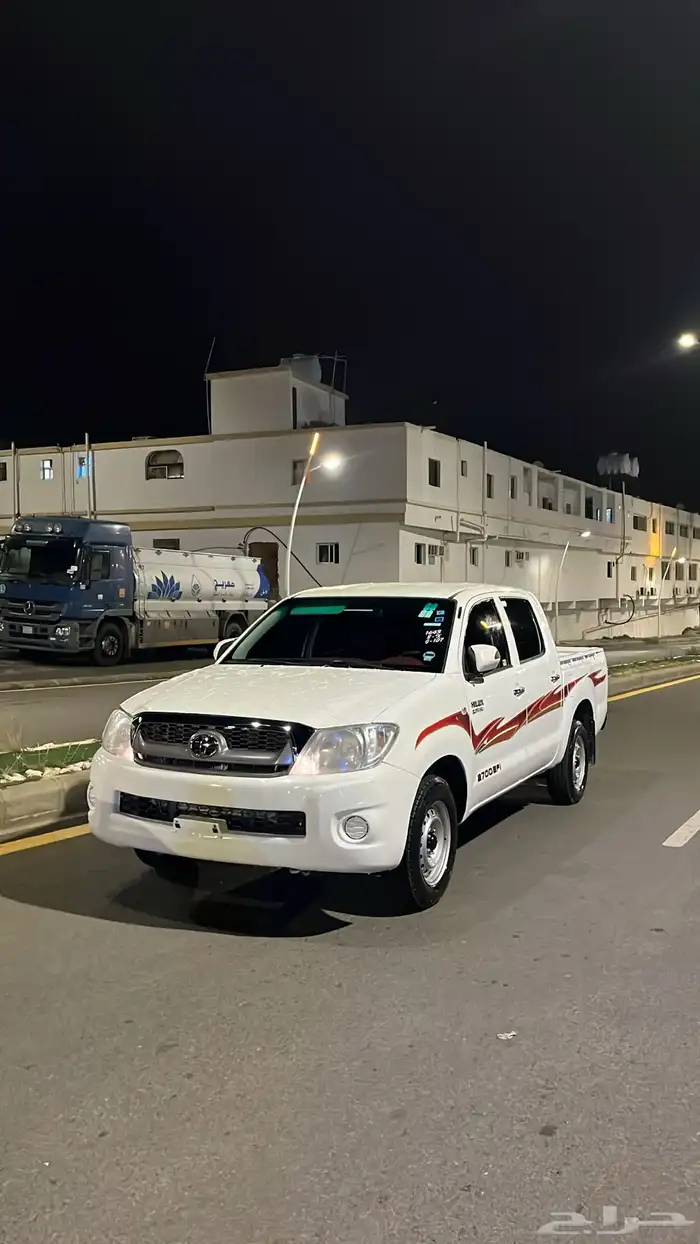 هايلكس 2011GLXغمارتين 6