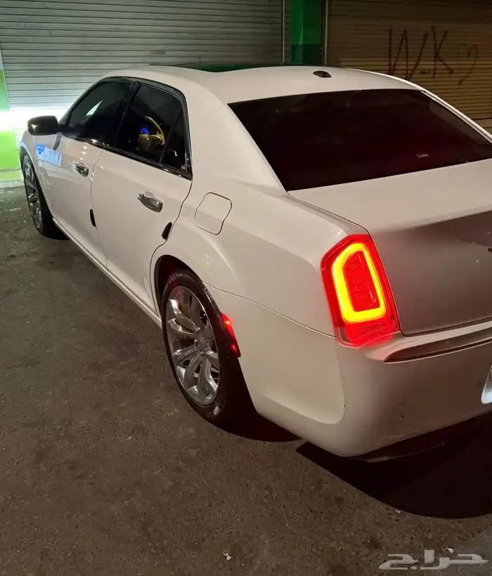 كرايزلر 2016 نظيفة جدا 20