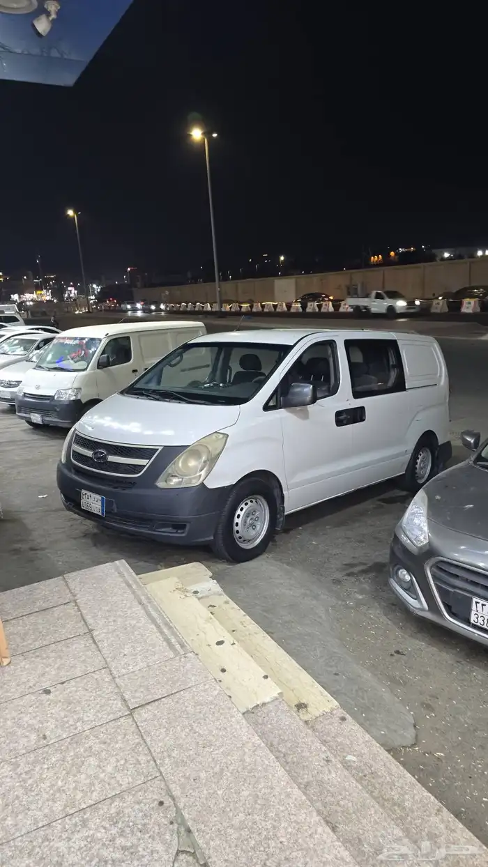 باص هنداي فان موديل 2011 3