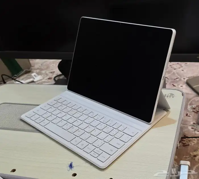 هواوي ميت باد 12 بيبر مات 2