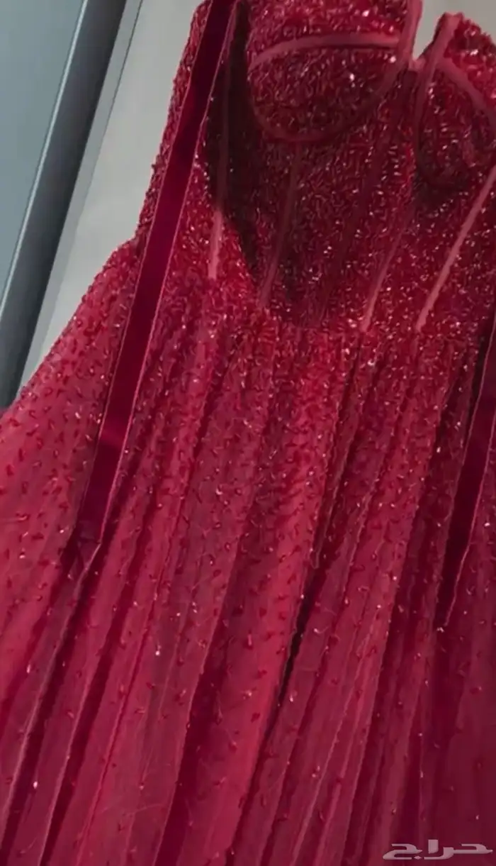 فستان ملكه قابل لتفاوض 1