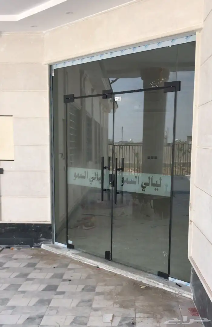 صيانه زجاج سكريت وتركيب زجاج سكريت 12 ملي 2