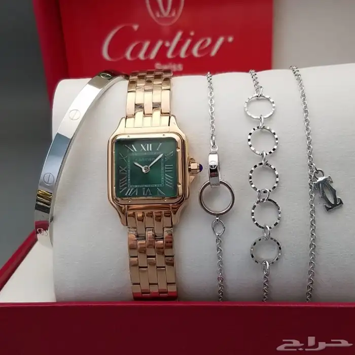 ساعات كارتير نسائي 32