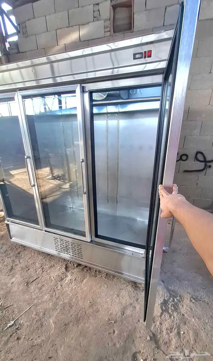 ثلاجة عرض لحوم ثلاث أبواب 7