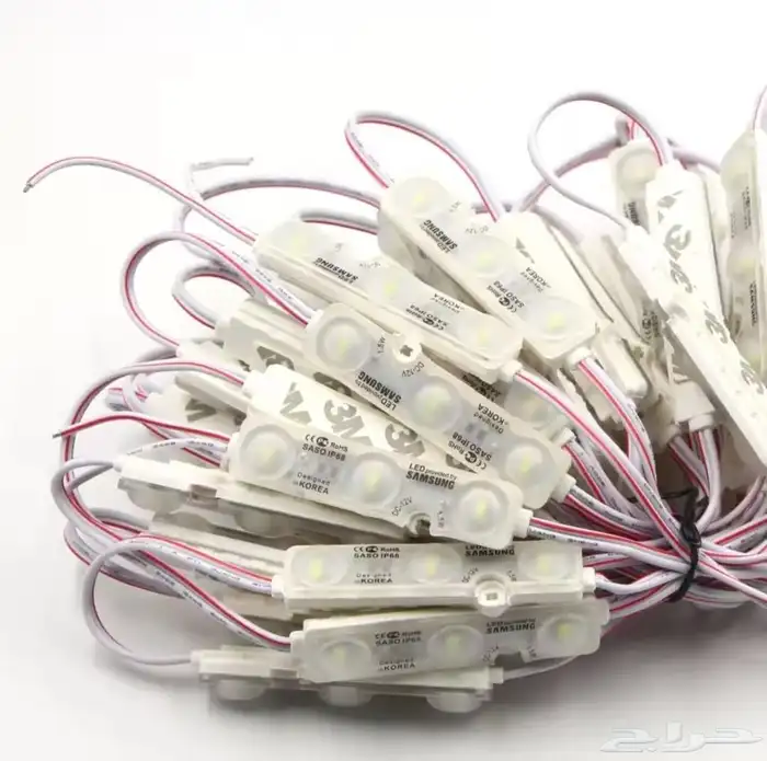 عقد مضيء طوله 10 متر بقوة 12 فولت يعمل على ولاعة السياره او 1