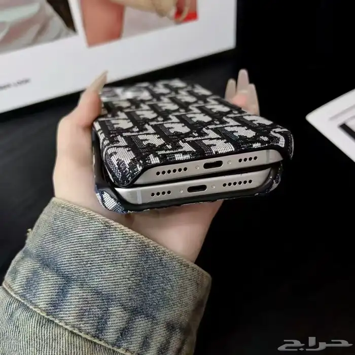 بيوت جوال أيفون 17 ماركات عالمية 60