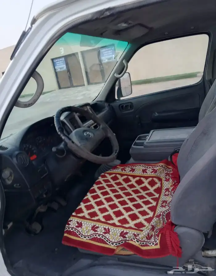 باص نيسان اورفان بنزين موديل 2011. مفحوص و الاستماره جديد 6