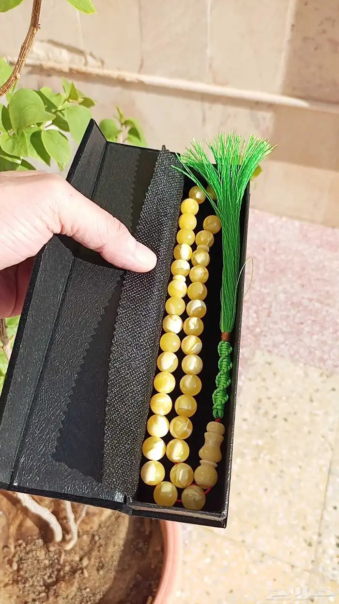 سبحة كهرمان كبس لون قشطة عسل قص دائري رائحة جميلة عدد الخرزا 0