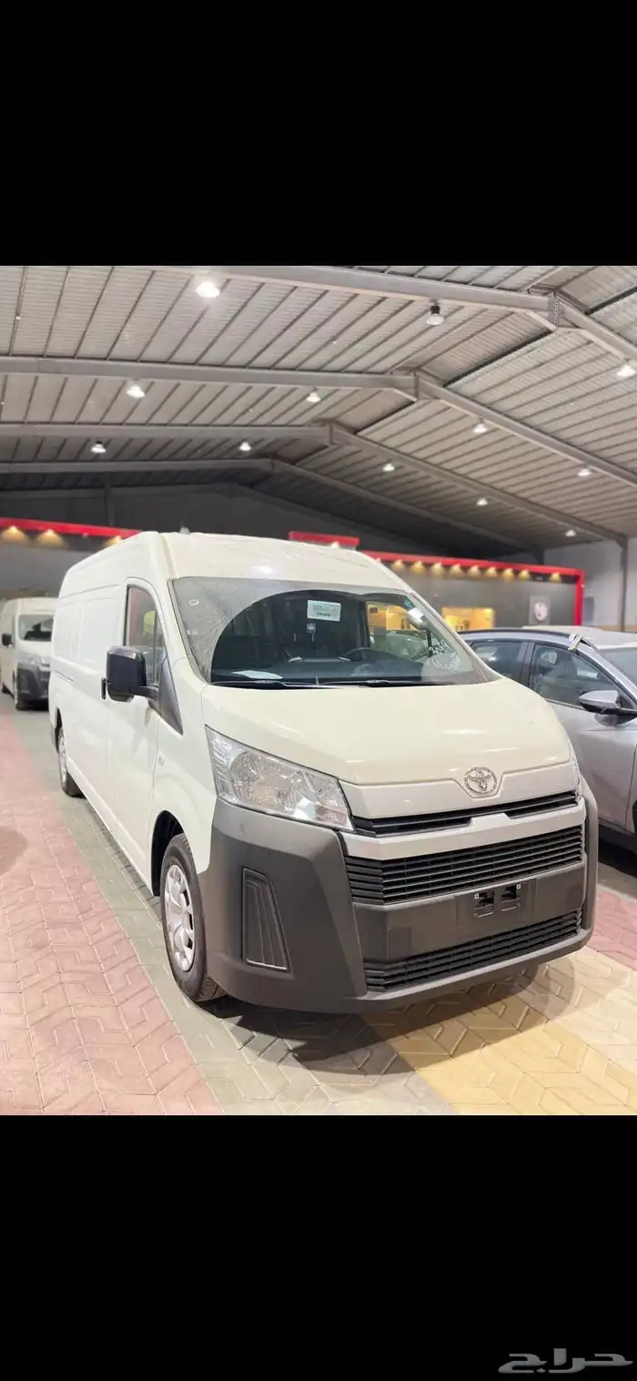تويوتا هاي اس بضاعه سقف عالي باب مفصلي ديزل 2025 1