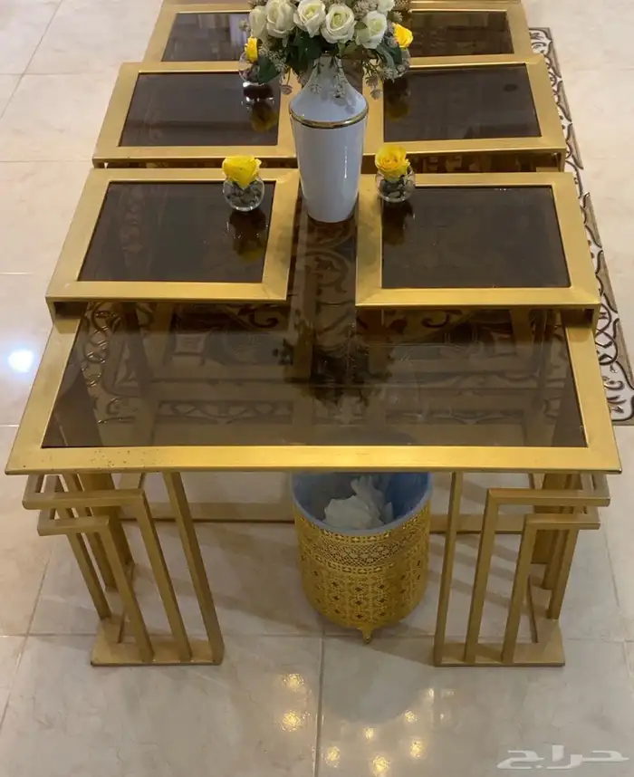 طاولات للبيع 2