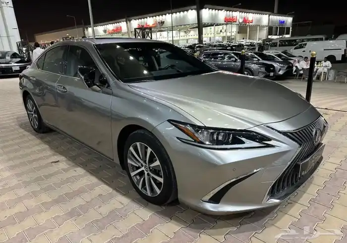 لكزس ES300 موديل 2019 هايبرد نضيف 1