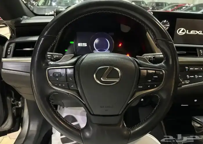 لكزس ES300 موديل 2019 هايبرد نضيف 5