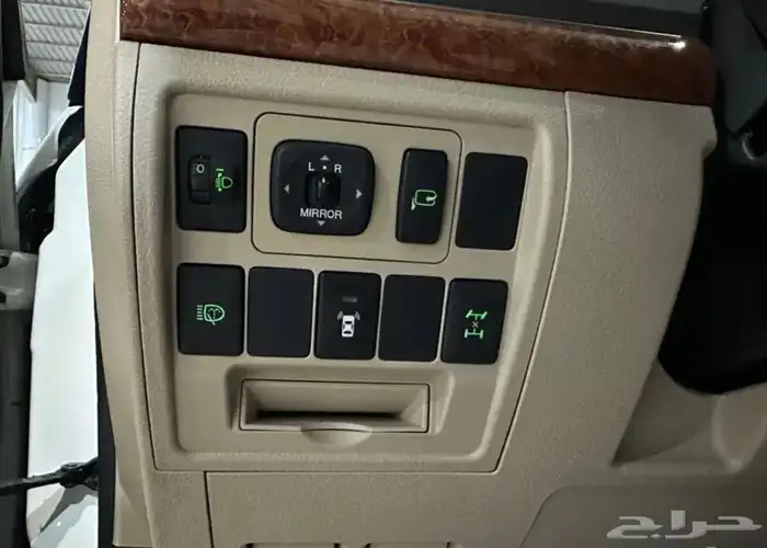 تويوتا لاندكروزر GXR موديل 2014 فل كامل بريمي 9