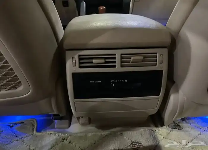 تويوتا لاندكروزر GXR موديل 2014 فل كامل بريمي 18