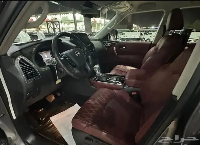 نيسان باترول بلاتينيوم موديل 2023 فل كامل نضيف جدا 6