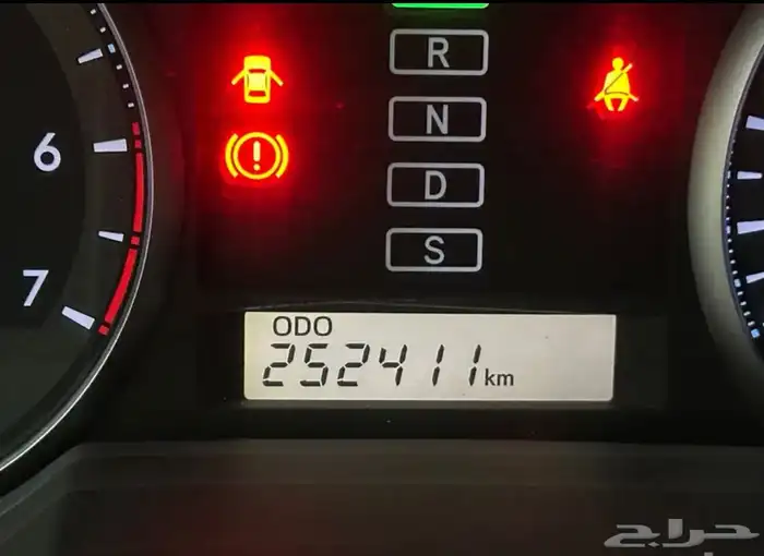 تويوتا لاندكروزر GXR موديل 2014 فل كامل بريمي 8