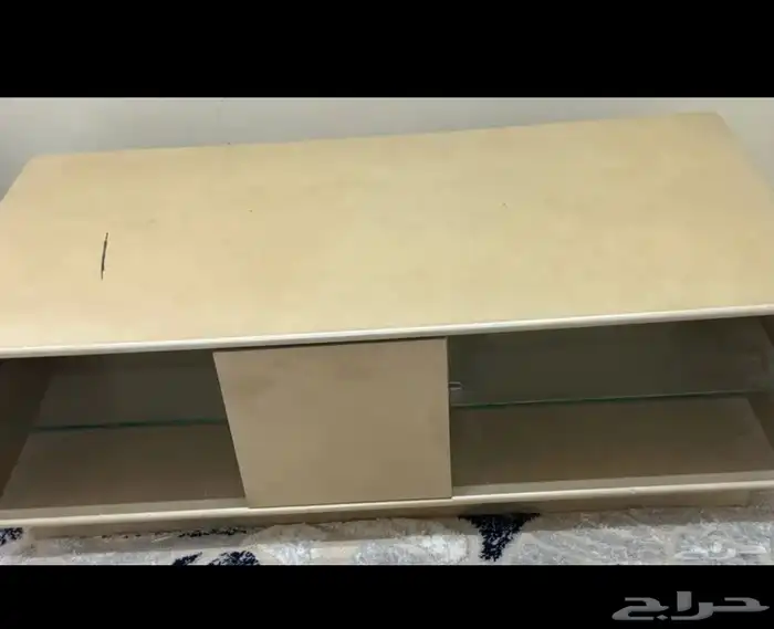 طاولة طويله وعريضه لون ذهبي 0