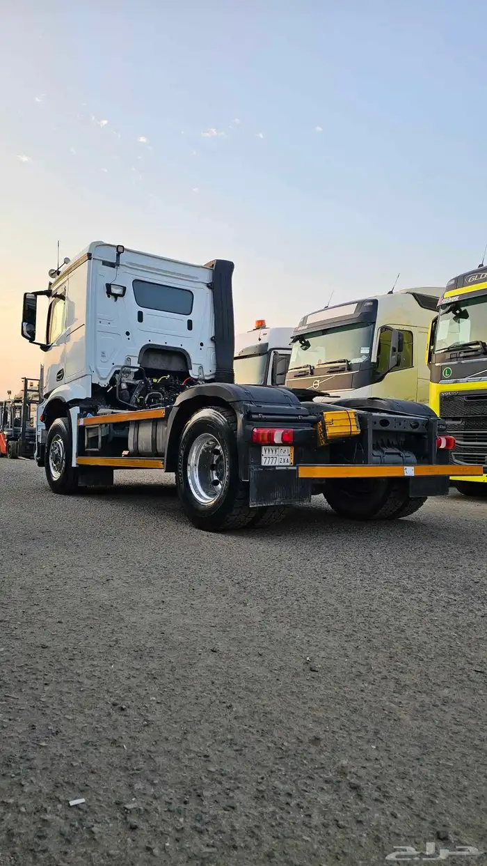 شاحنة مرسيدس أروكس موديل 2019 - دبل عكوس 5