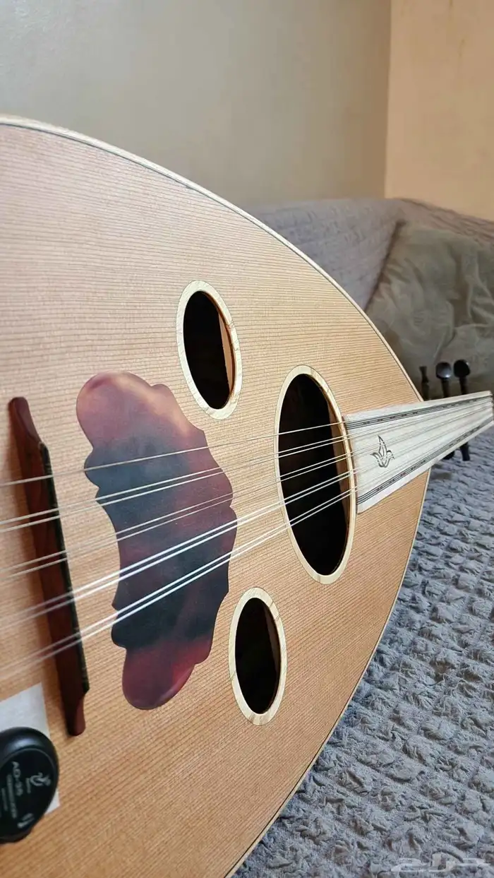 آلة موسيقية - عود 4