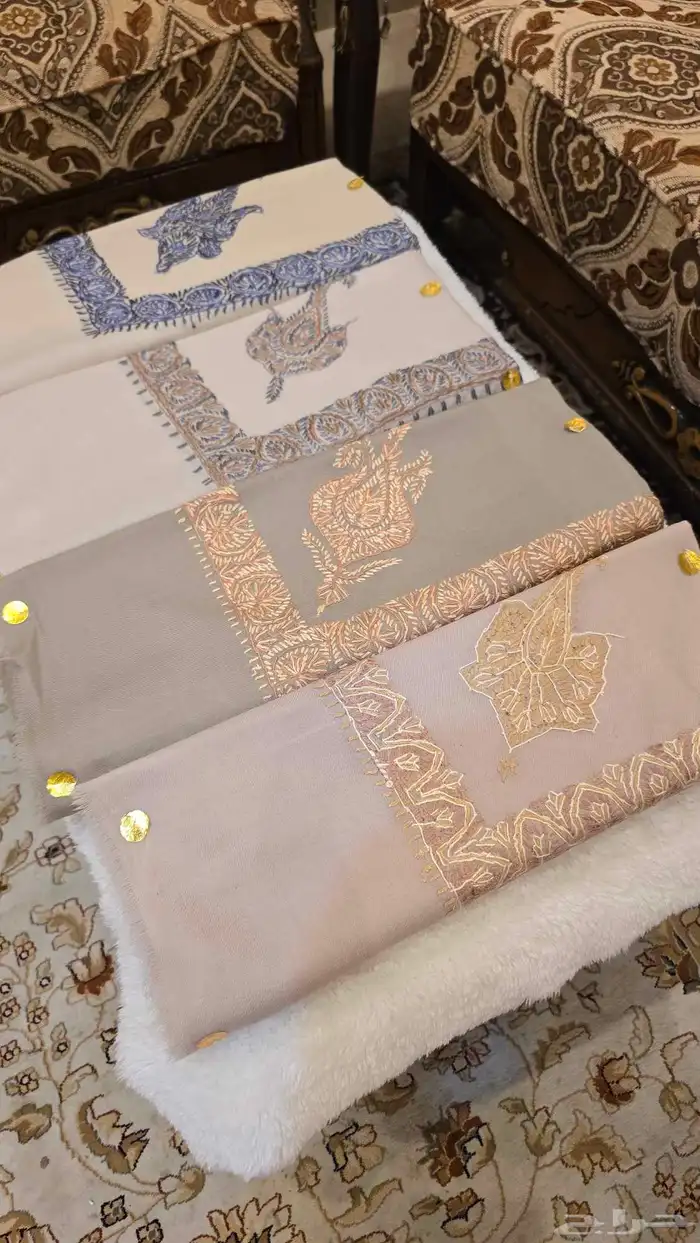 شالات صوف كشميرية حياكة يدوية 0